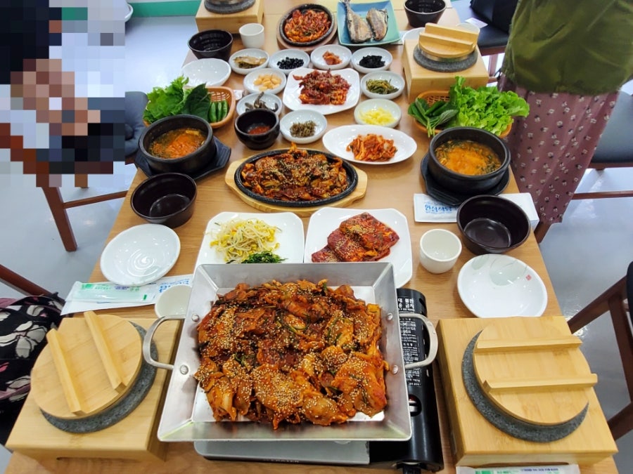엄마네 돌솥밥 이미지