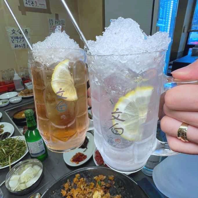 숯불흑돼지 이미지
