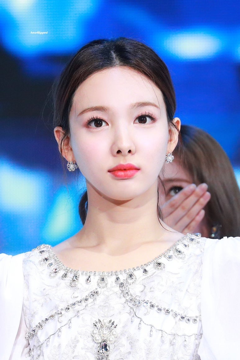 토끼눈썹 이미지