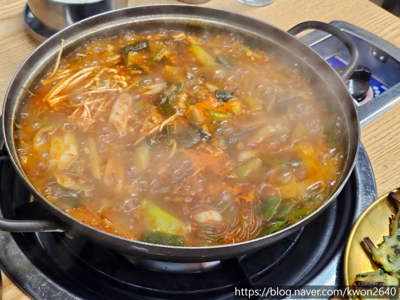 이가네고령촌돼지찌개 이미지