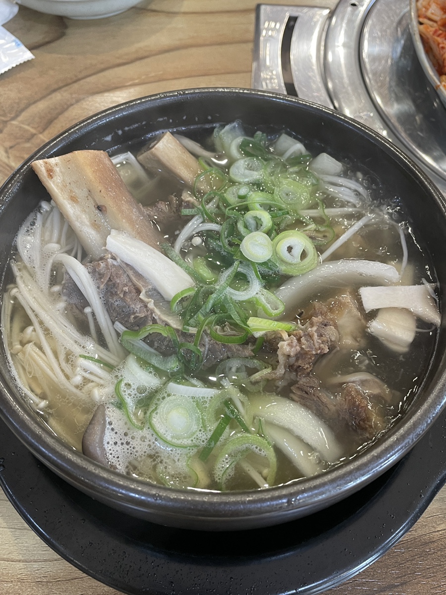 돌삐설렁탕 이미지