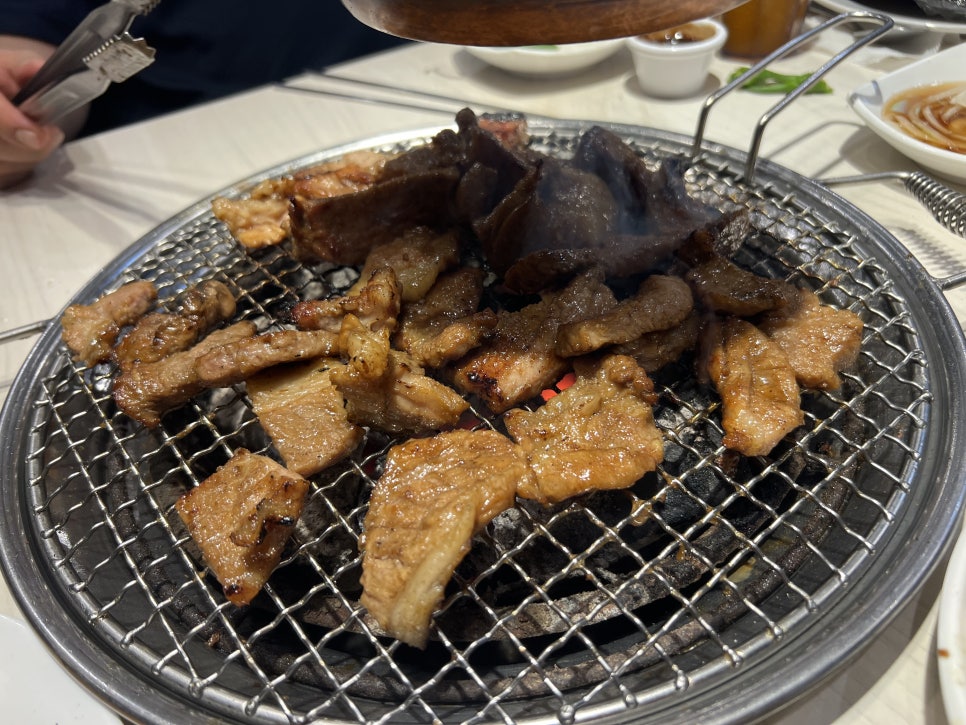 무한리필양념돼지갈비 이미지