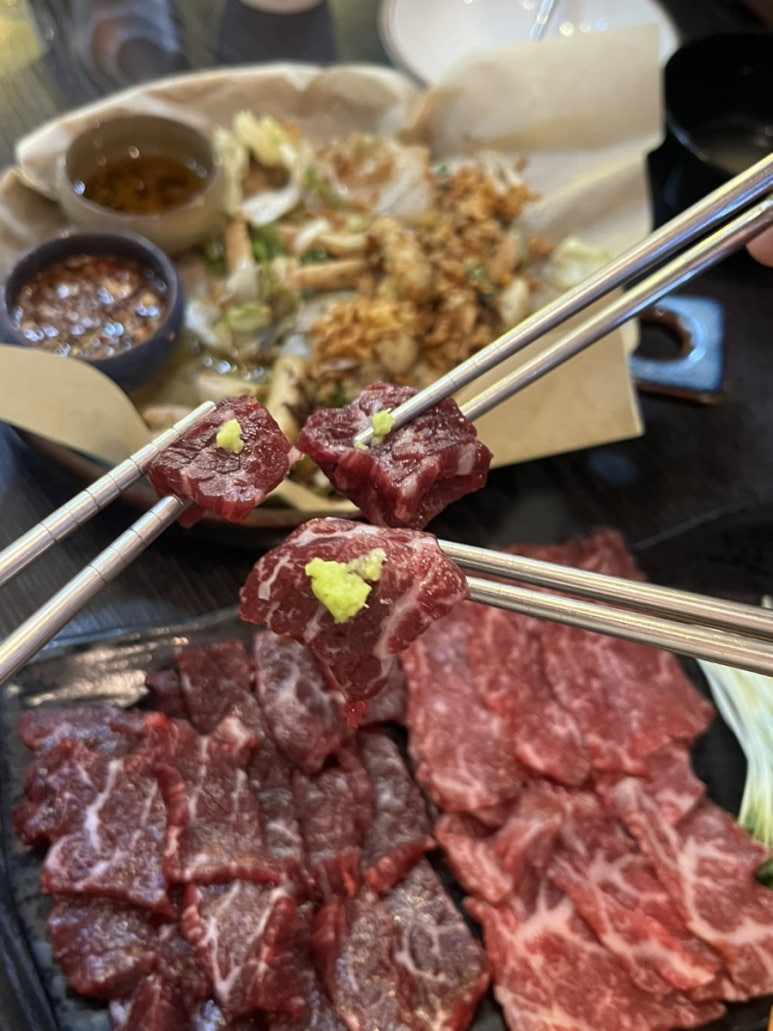 백석뭉티기 이미지