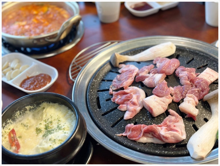 중독돼지 이미지