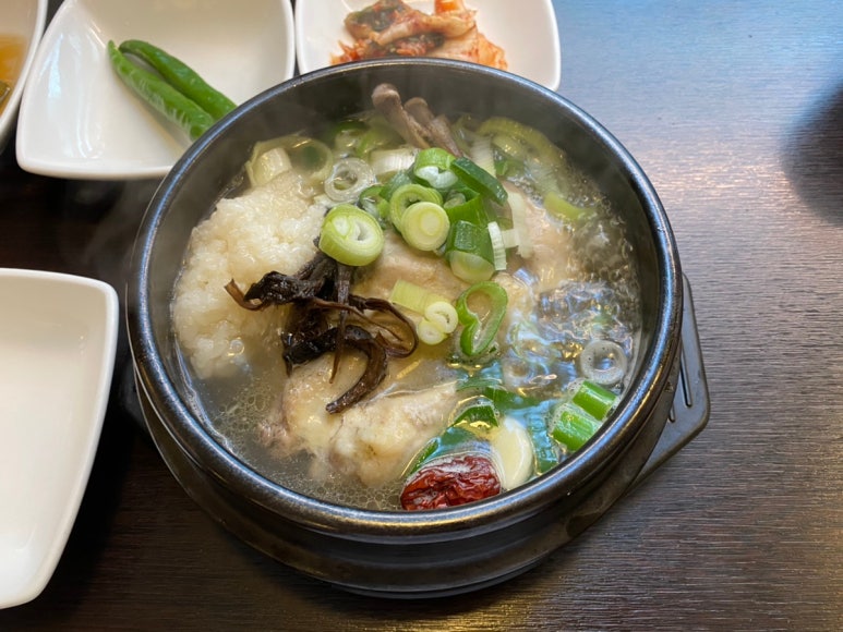 장수능이삼계탕 이미지