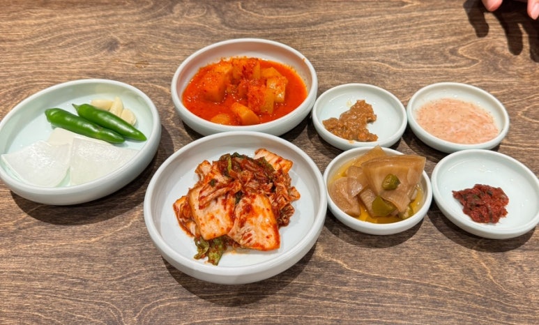 극동돼지국밥 광안점 이미지