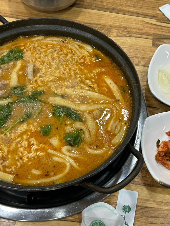 내고향오리김치찌개 이미지