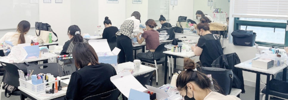 네일드린 이미지