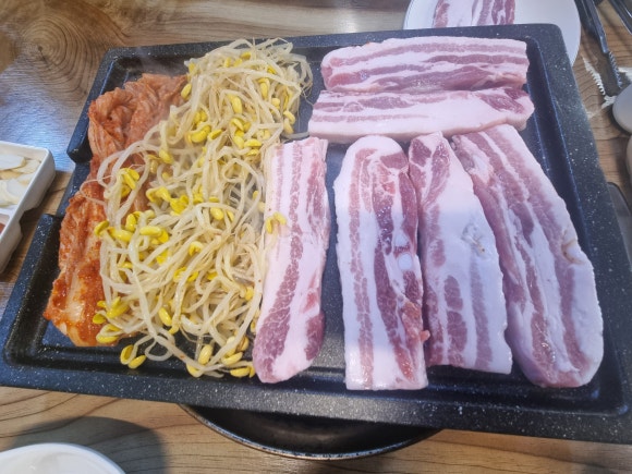 마포돌삼겹살 이미지