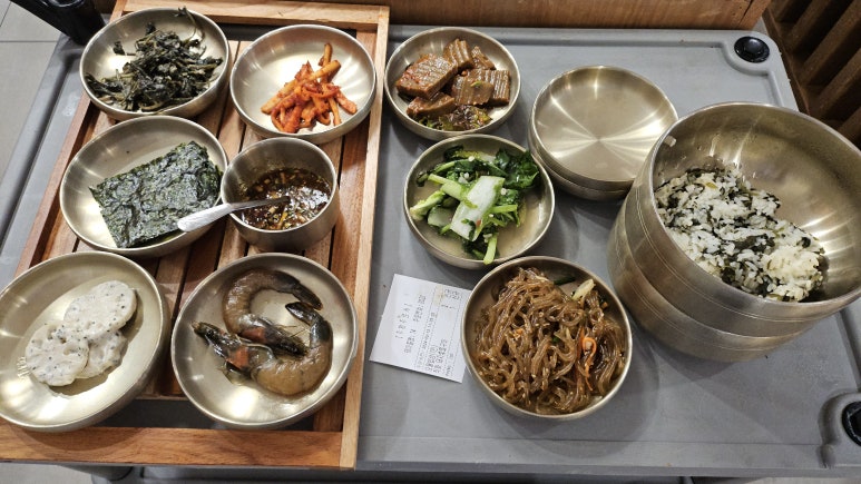 오월의선택 이미지