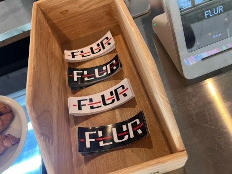 플러(FLUR) 이미지