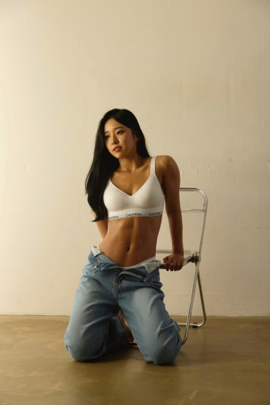 윤바디 이미지