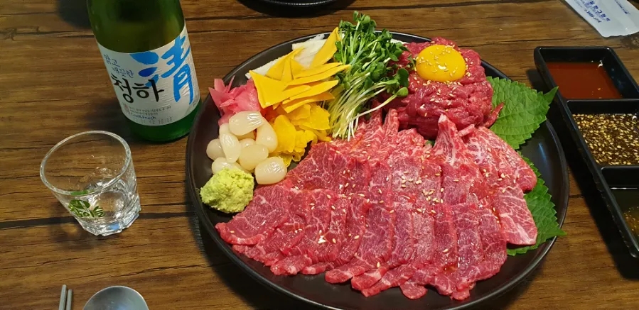 리리육회 이미지
