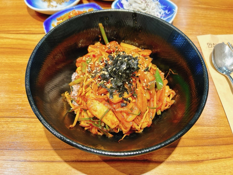 굴러들어온 복집 이미지