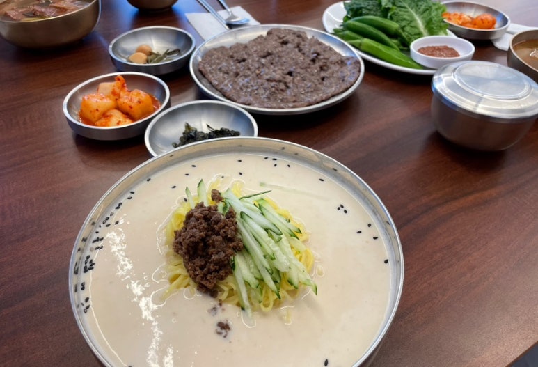 온천골가마솥한우국밥 팔공점 이미지