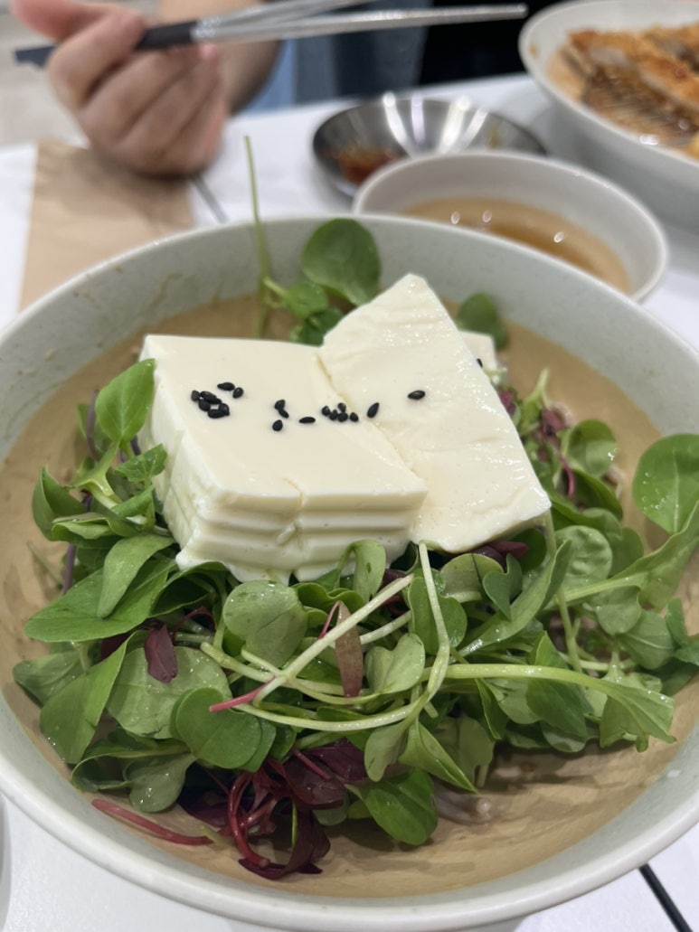 모모니쿠 이미지