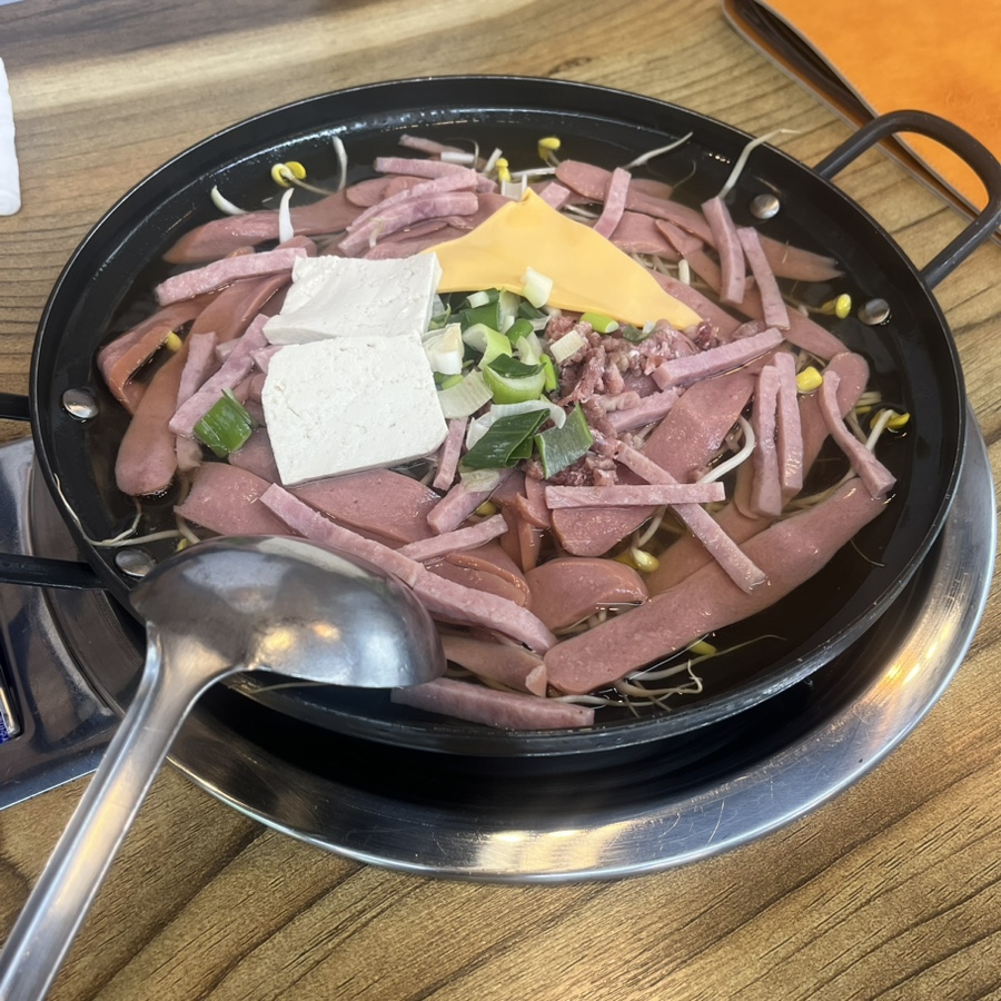 홍고집부대찌개 이미지