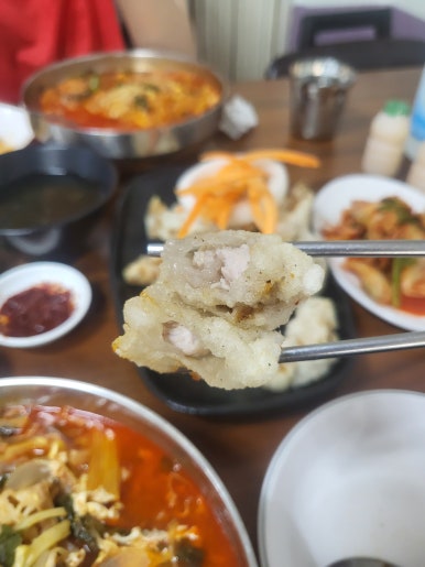 왕언니육칼밥 이미지