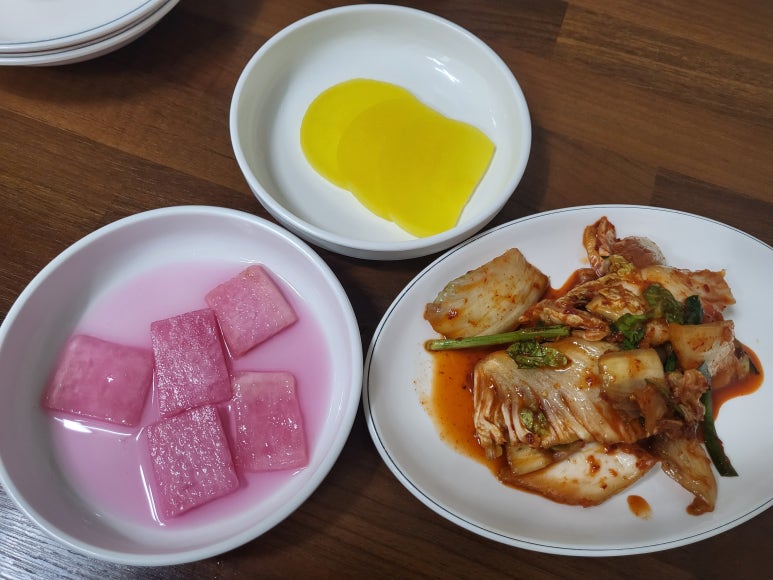 왕언니육칼밥 이미지
