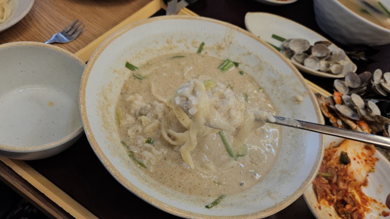 고향엄마손생바지락칼국수병점 이미지