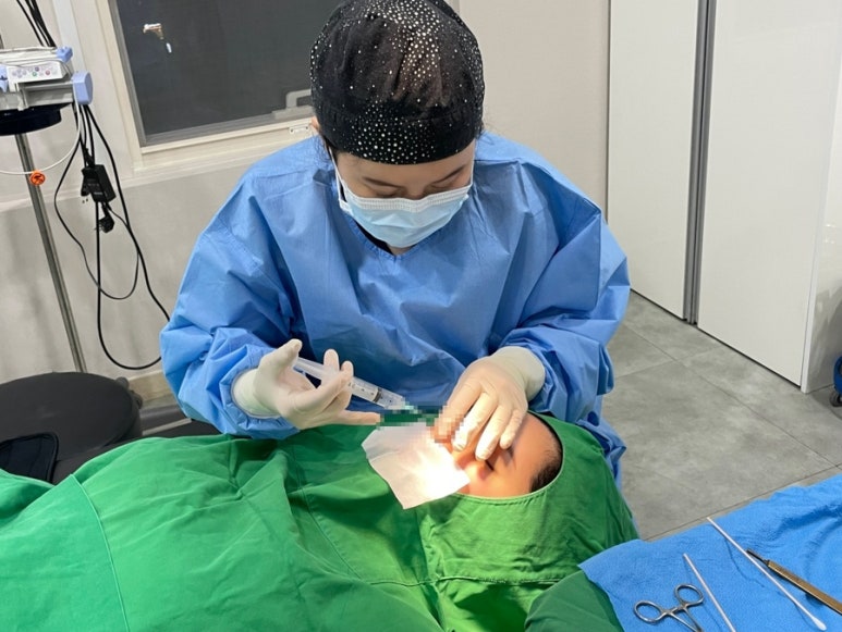 강남성형외과의원 이미지