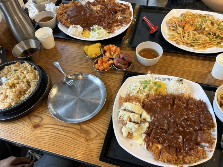 가족돈까스 이미지
