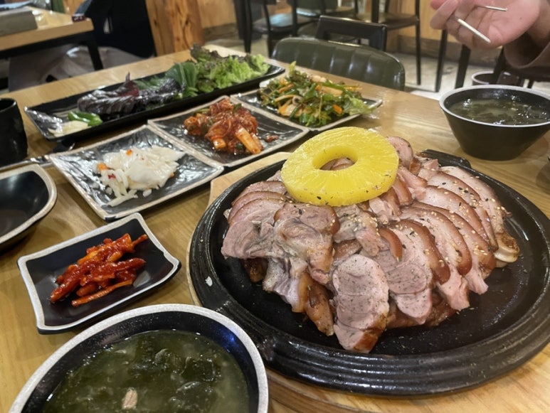 한방서울왕족발불보쌈불족발 이미지