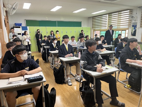 경상고등학교 이미지