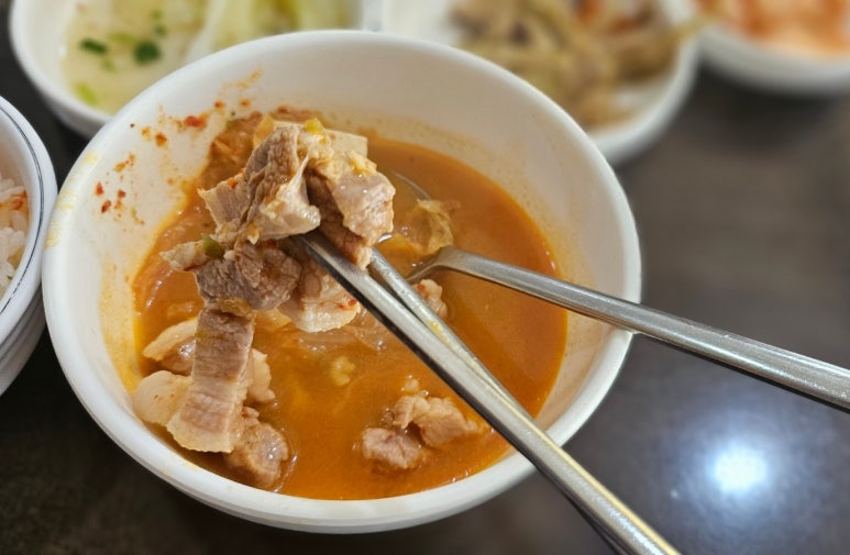 등나무집한우식육식당 이미지