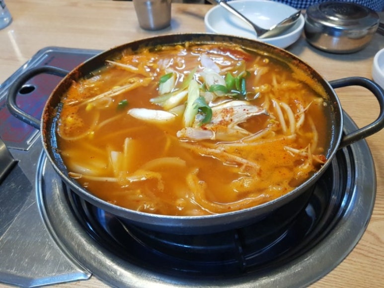 지인식당 이미지