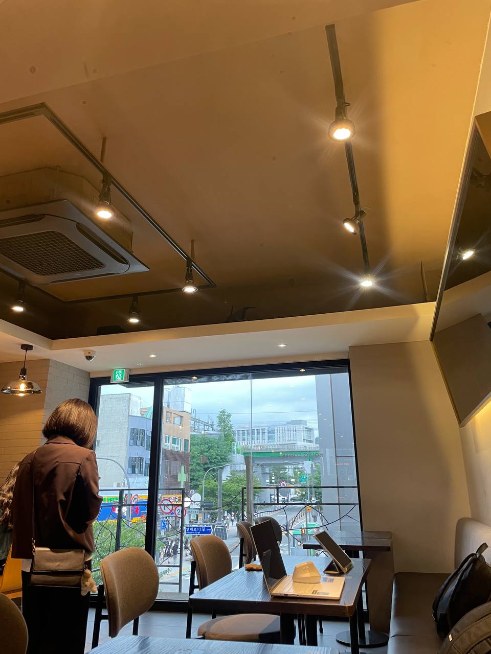 할리스 신촌점 이미지