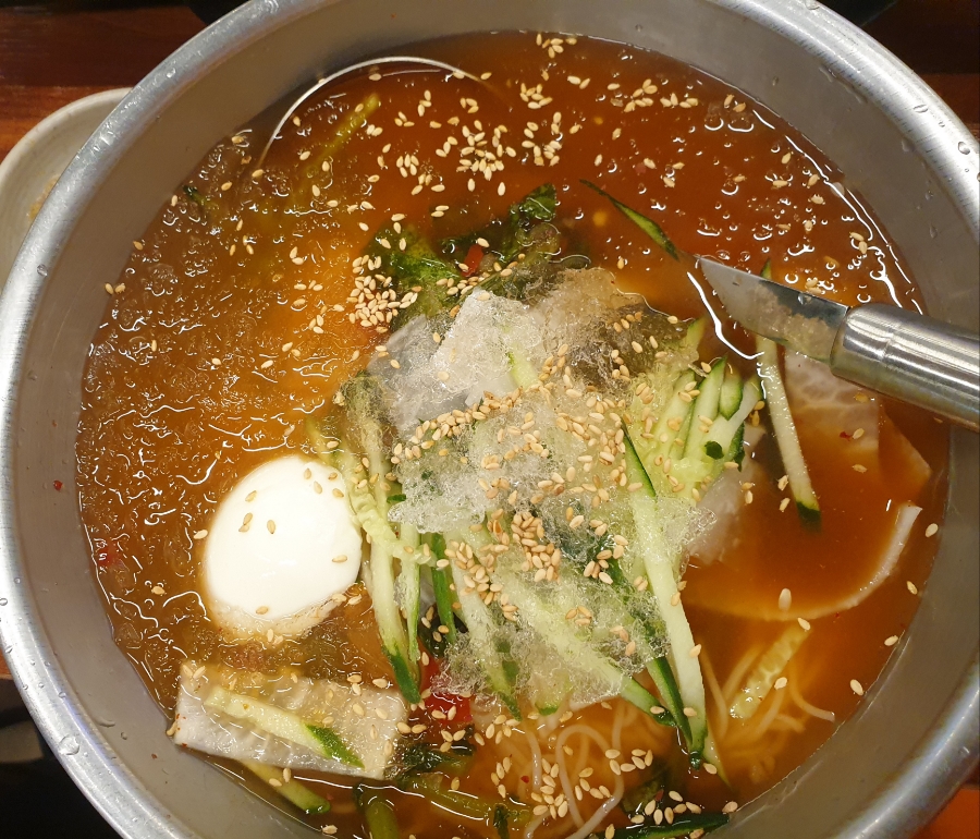 여유돼지X한양김치찌개 선정릉점 사진 8