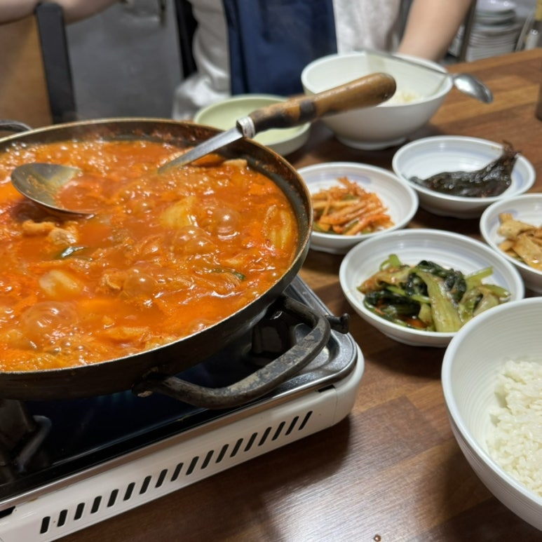 토종돼지볶음찌개 사진 6