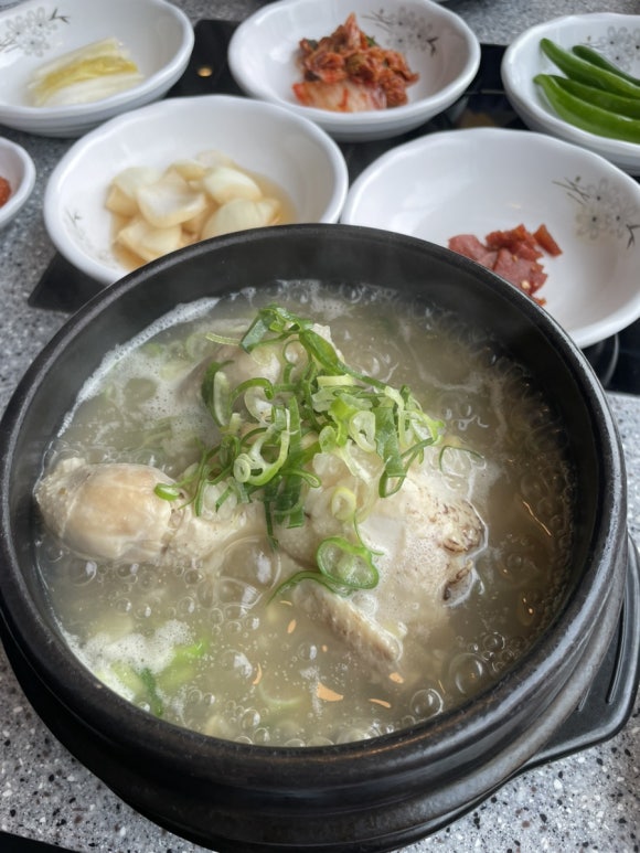 청담삼계탕능이백숙 이미지