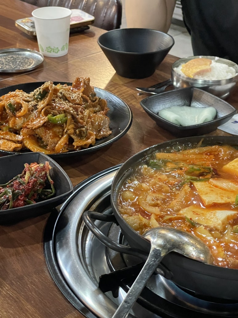 남싸네 이미지