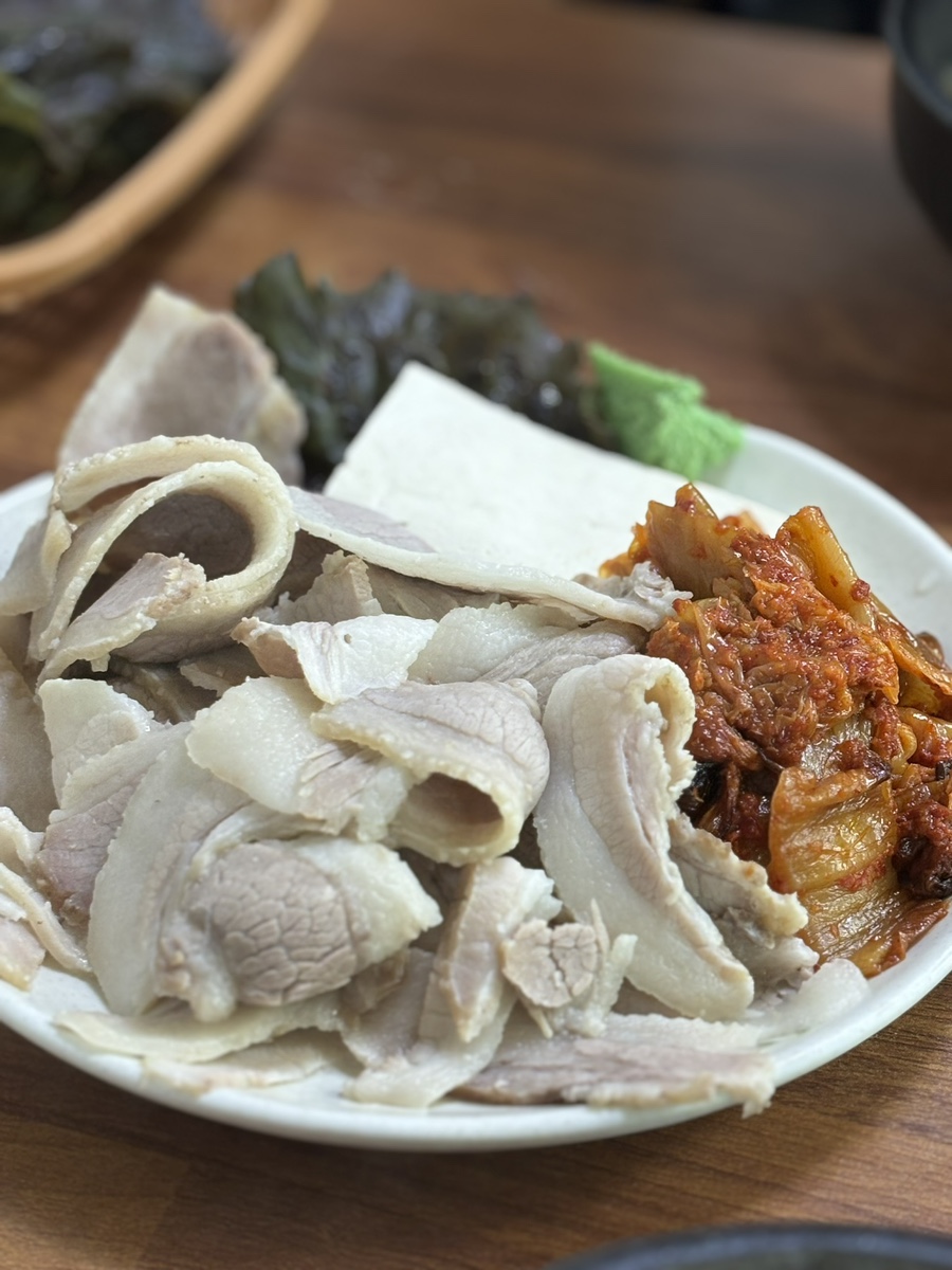 수육이랑 밥이랑 이미지