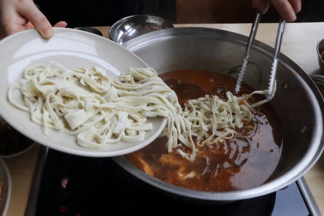 손수칼국수 이미지