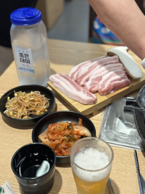 6000냥솥뚜껑생삼겹살 이미지