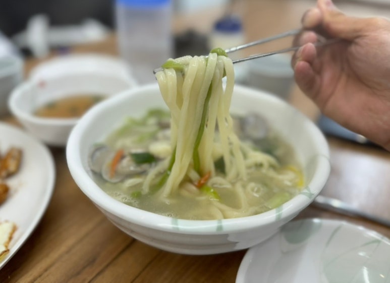 예전옹고집바지락칼국수 이미지