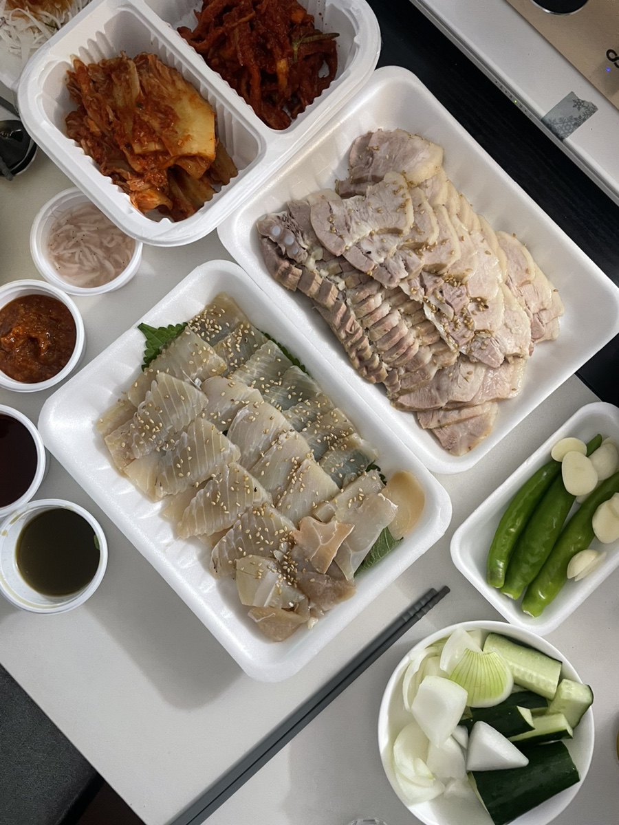 송서방네왕족발 이미지