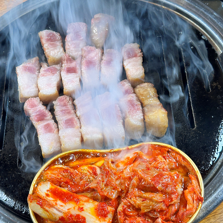 청춘삼겹살 이미지