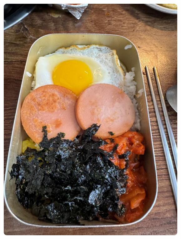 옛날솥뚜껑삼겹살 이미지