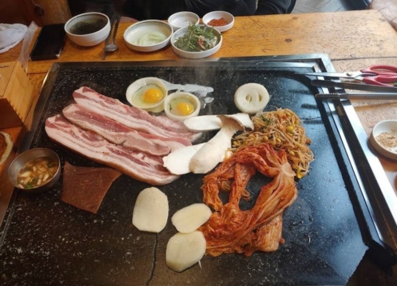 왕돌판삼겹살 이미지