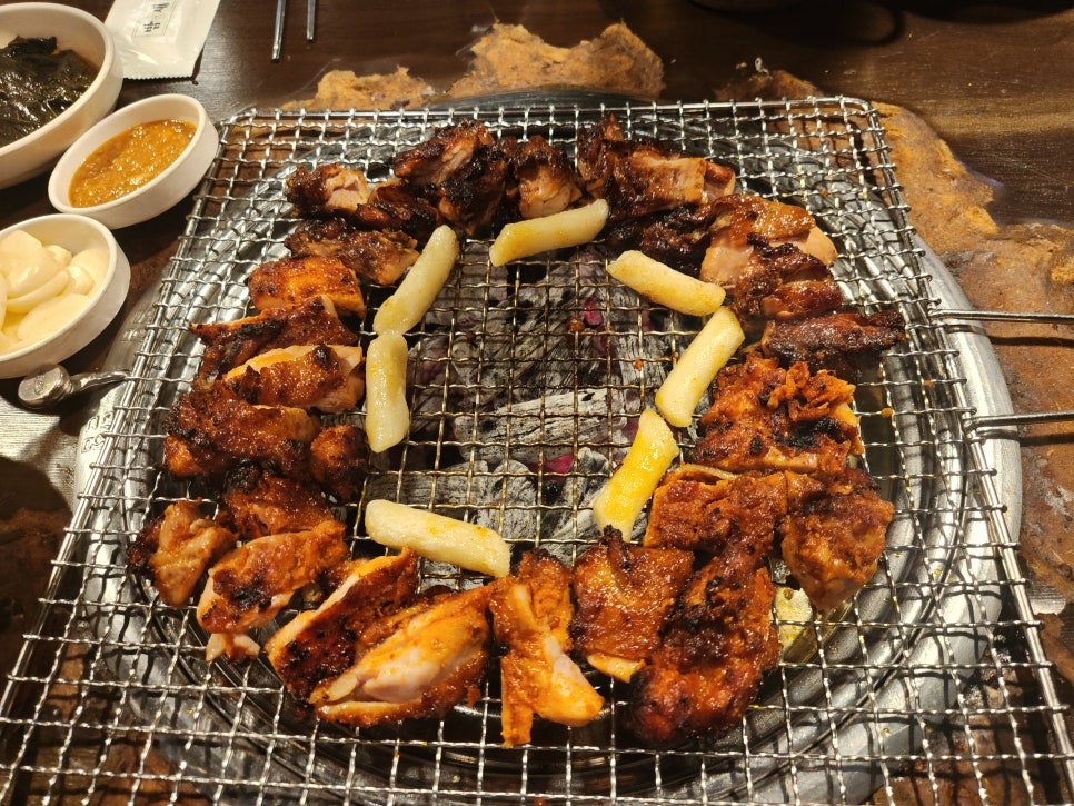 밤새우는닭 이미지