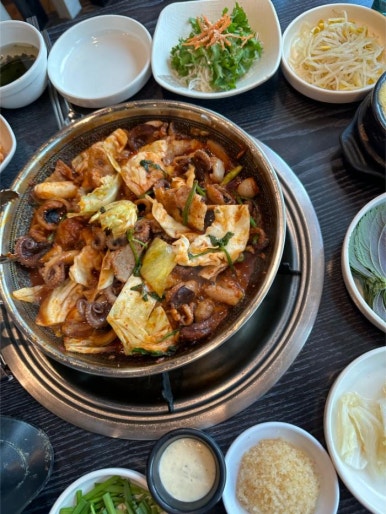 탱탱쭈꾸미 이미지