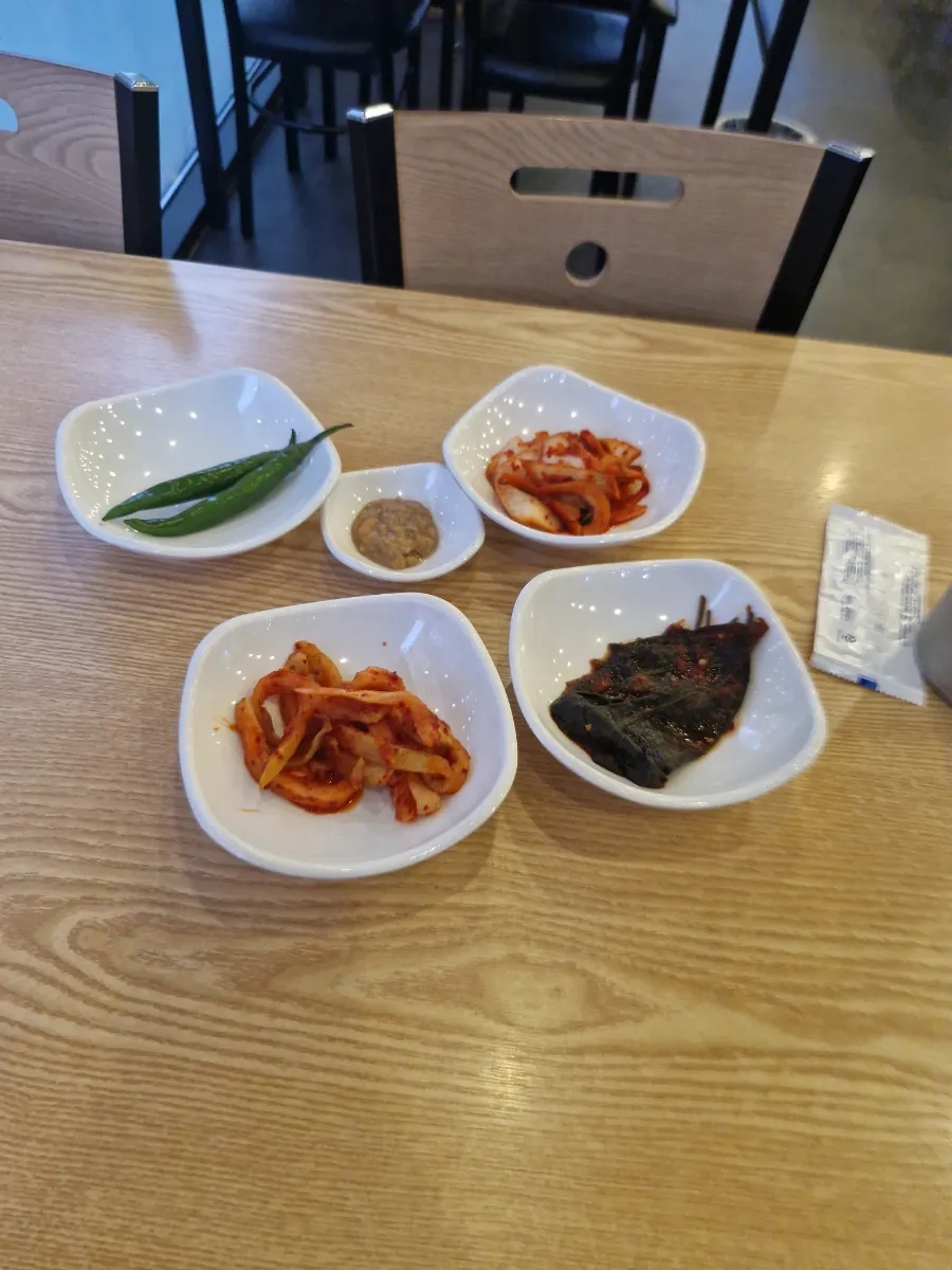 채담테이블 이미지