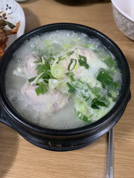 본전삼계탕 이미지