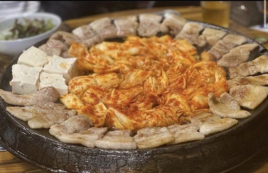 무쇠김치삼겹 이미지