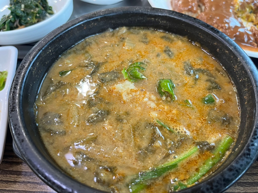 엄니민물고기 이미지