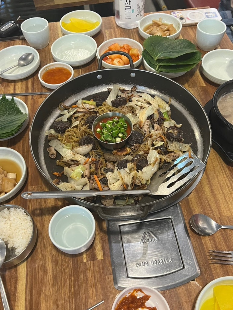 백순대본가새맛 이미지